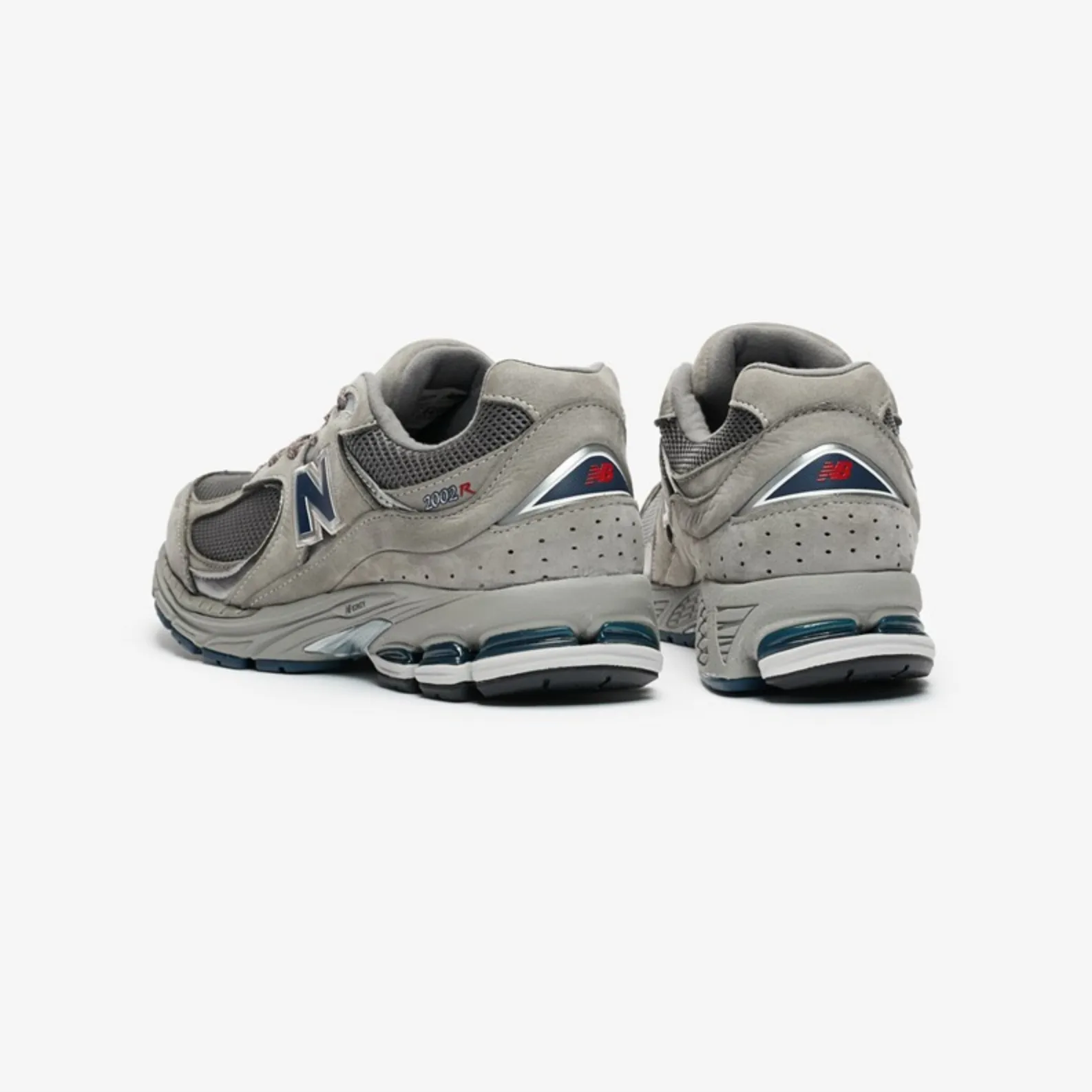 2002R OG LOW-TOP SNEAKERS