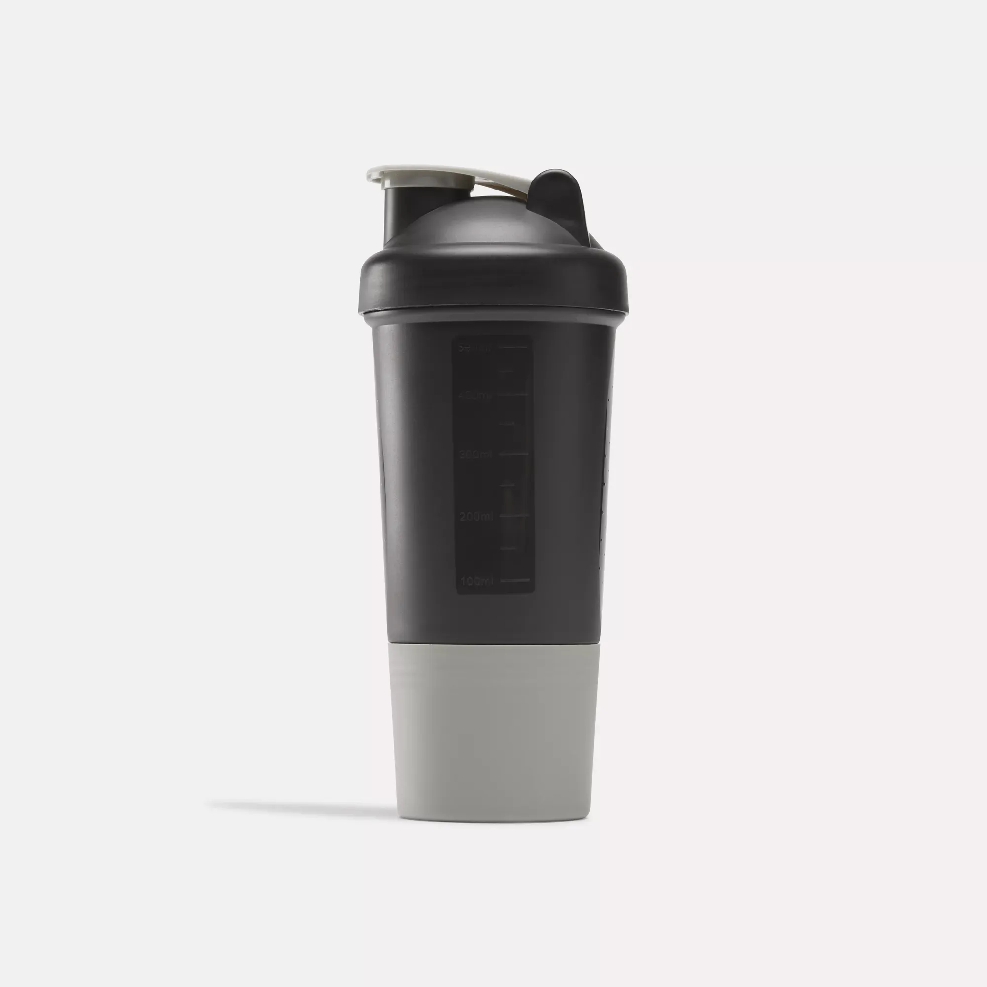 Athletic 17 oz Plastic Shaker Bottle