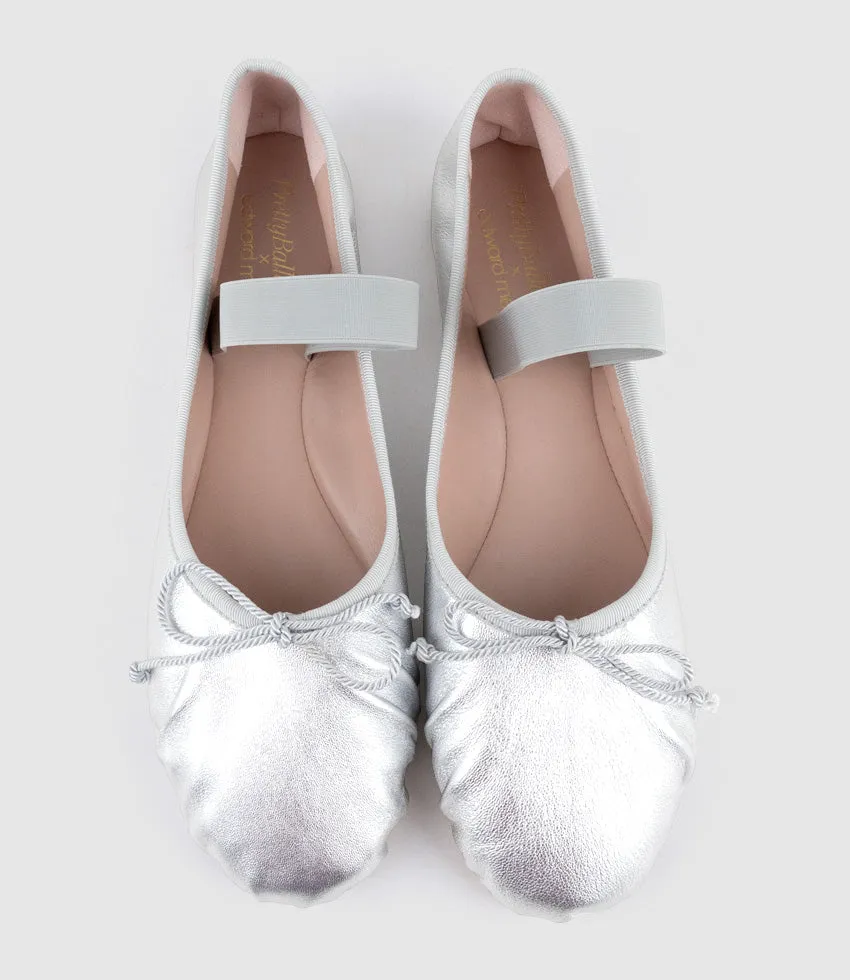 EDEN Ballet with Elastic Strap in Silver