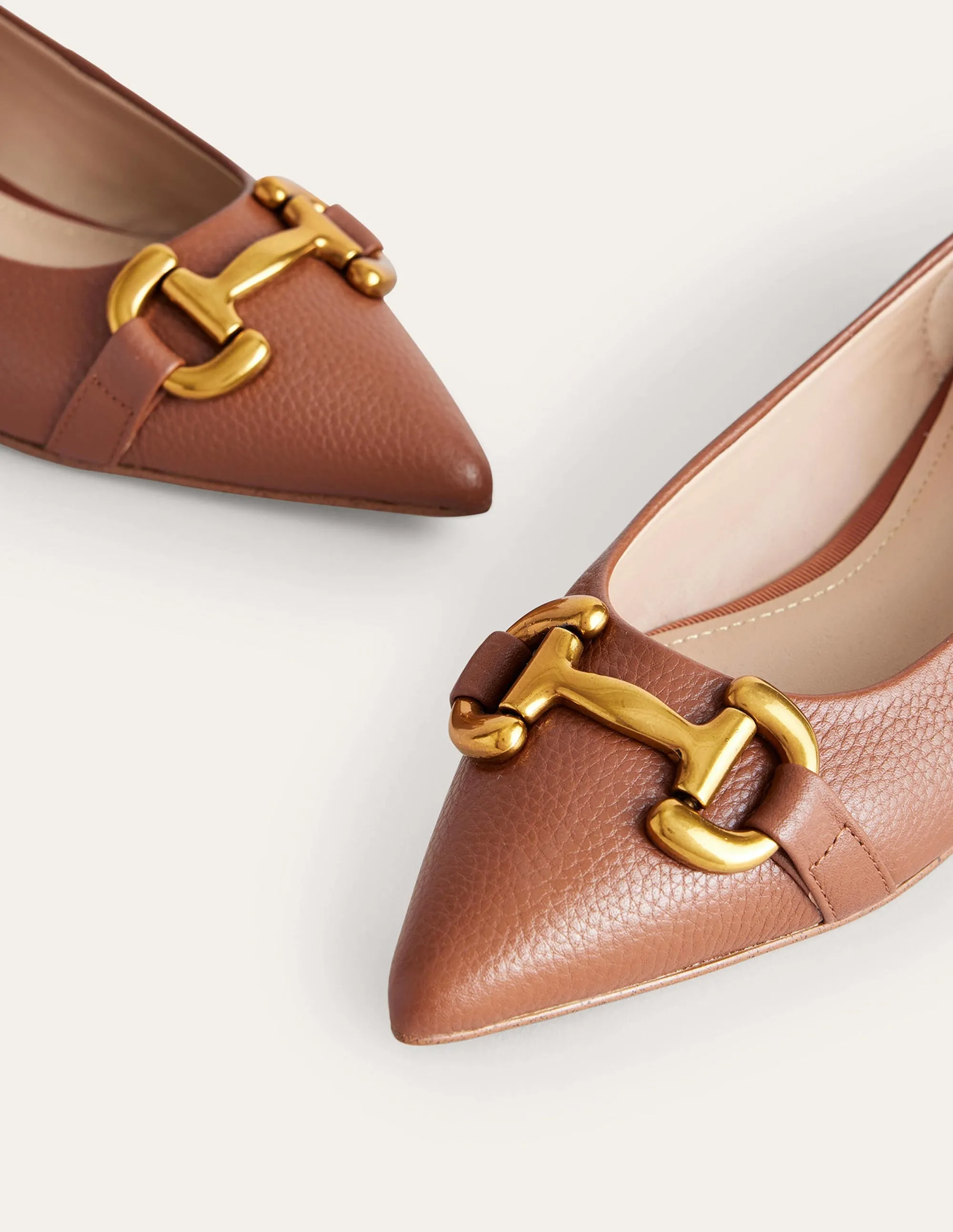 Iris Snaffle Ballet Flat-Tan Tumbled Leather