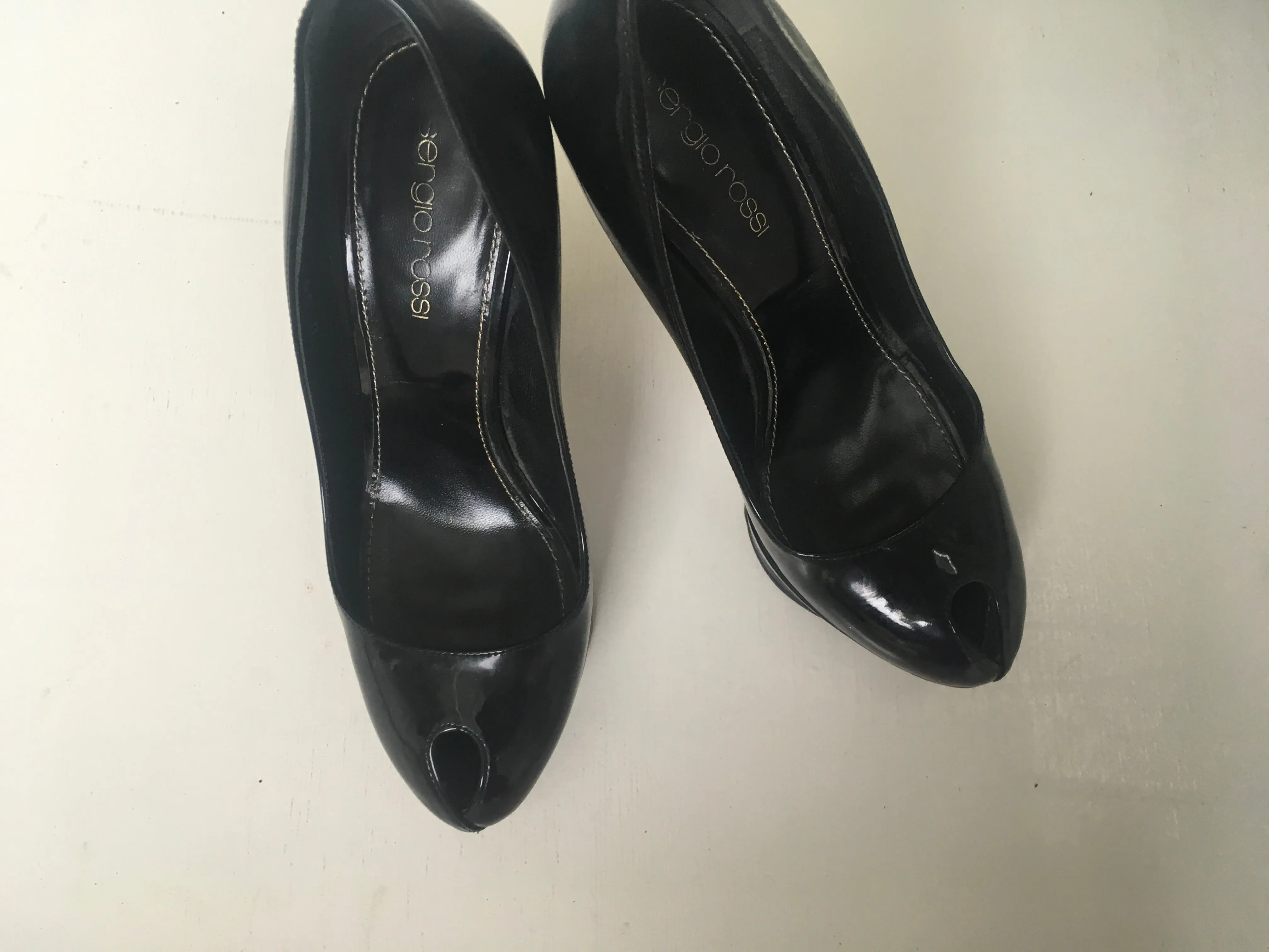 SERGIO ROSSI PATENT LEATHER PLATFORM BLACK PUMPS SHOES  Ladies
